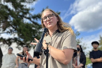 caption: Sydney Lankford, employee of the Homegrown sandwich shop chain, is a member of a union of workers there. 