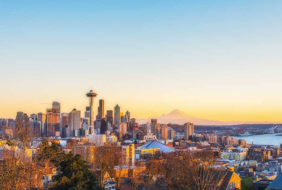 caption: A view of the Seattle skyline from Kerry Park.